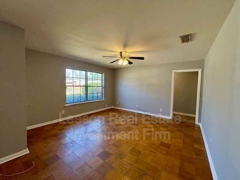 1139 Carolina St - Photo 2 of 21