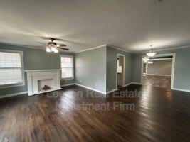 featured image of 3715 Greenway Pl