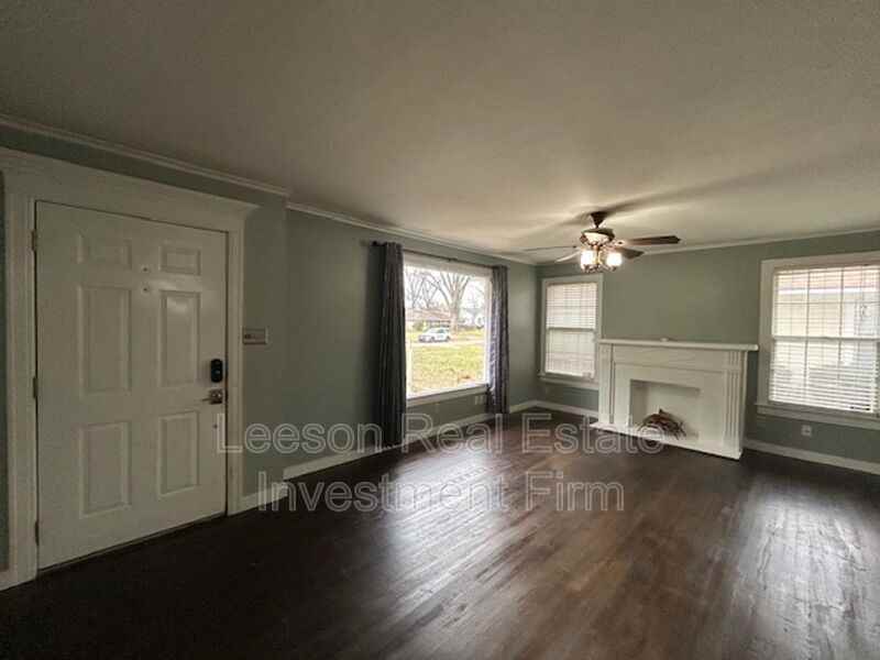 3715 Greenway Pl - Photo 2 of 7