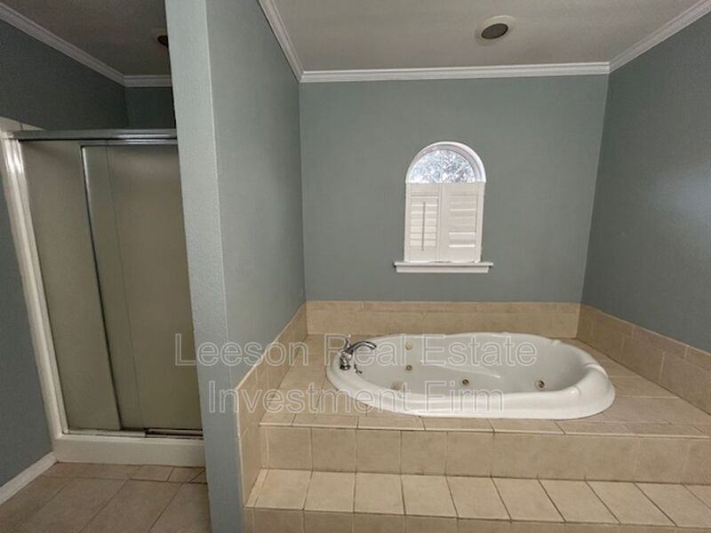 3715 Greenway Pl - Photo 6 of 7