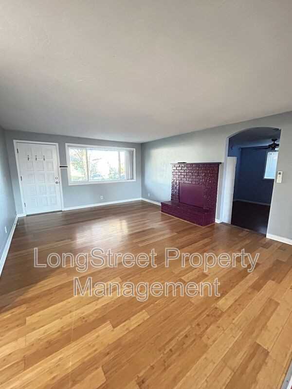 2872 Se Linda St - Photo 4 of 27