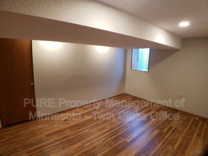 1315 5th Ave S - Photo 7 of 10