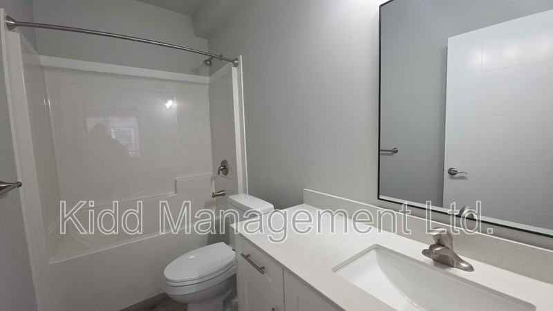 5620 Kidd Pl #B - Photo 5 of 12