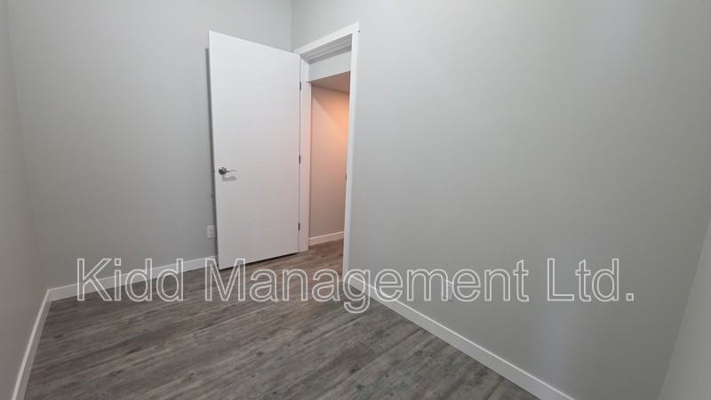 5620 Kidd Pl #B - Photo 7 of 12