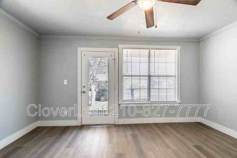 2114 Jupiter St - Photo 5 of 34