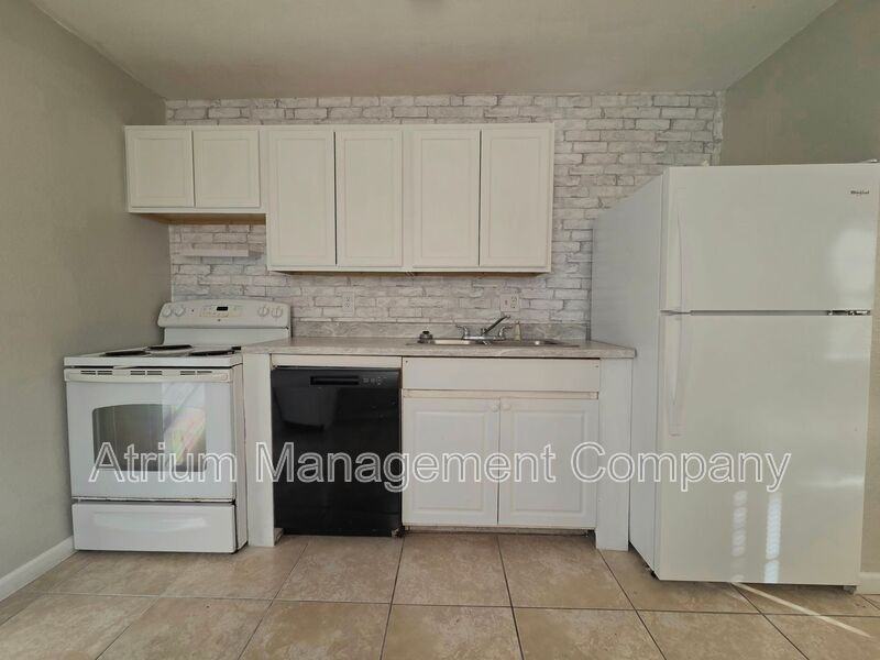 2720 Hempstead Dr - Photo 5 of 21