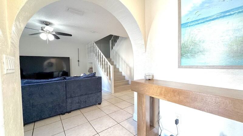 910 Big Tree Rd - Photo 6 of 25