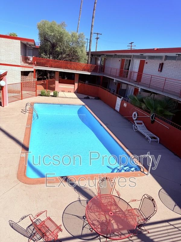 20 N Leonora Ave - Photo 4 of 26