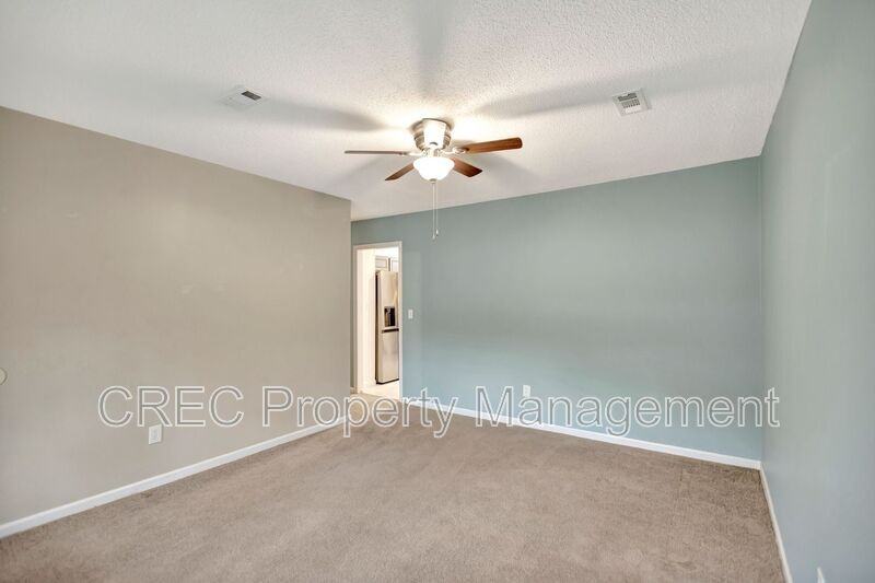 122 Longleaf Dr - Photo 6 of 29