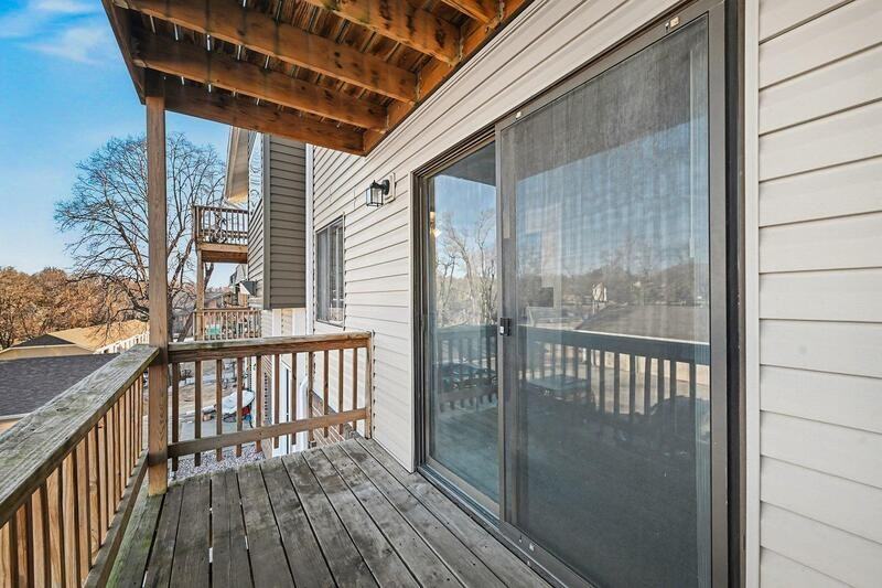 11736 Arbor St #10 - Photo 4 of 10