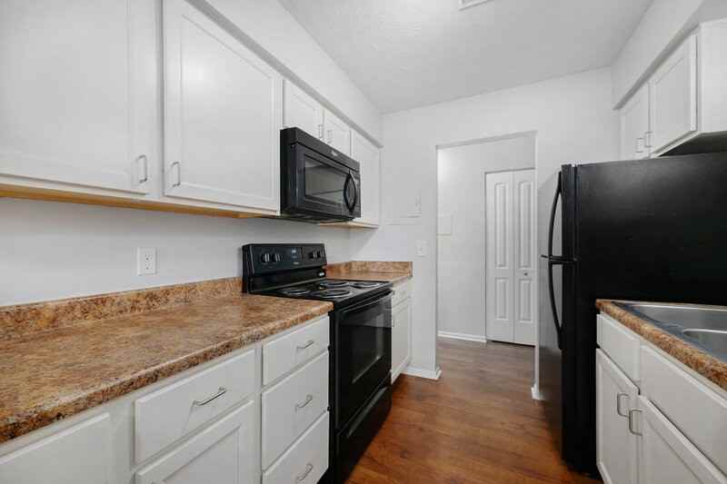 11812 Arbor St #12 - Photo 7 of 14