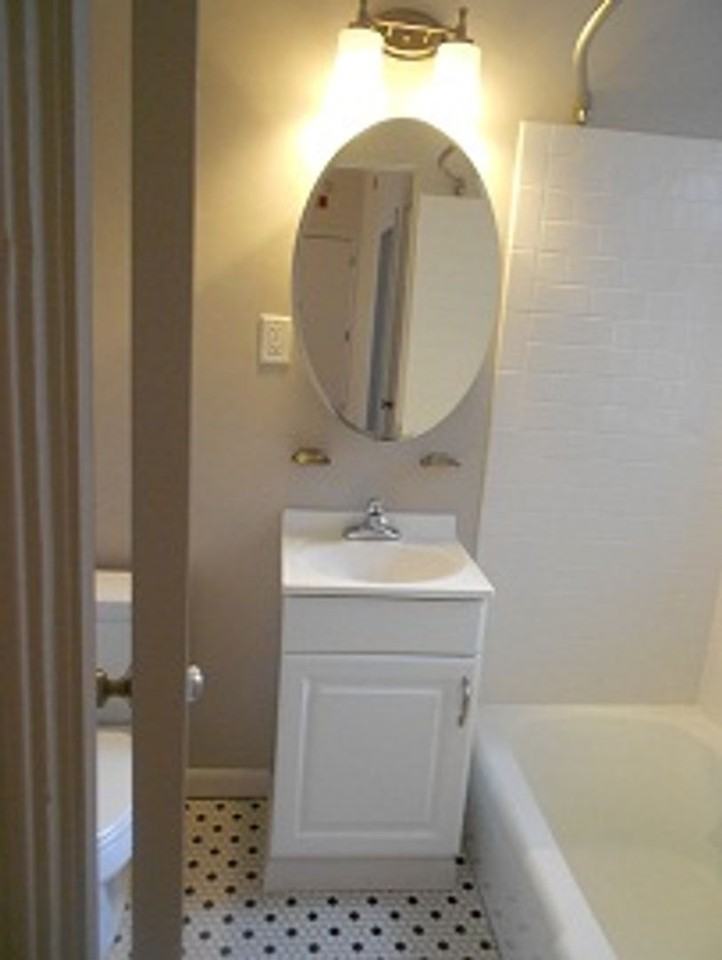 17 Edgerly Rd - Photo 4 of 6