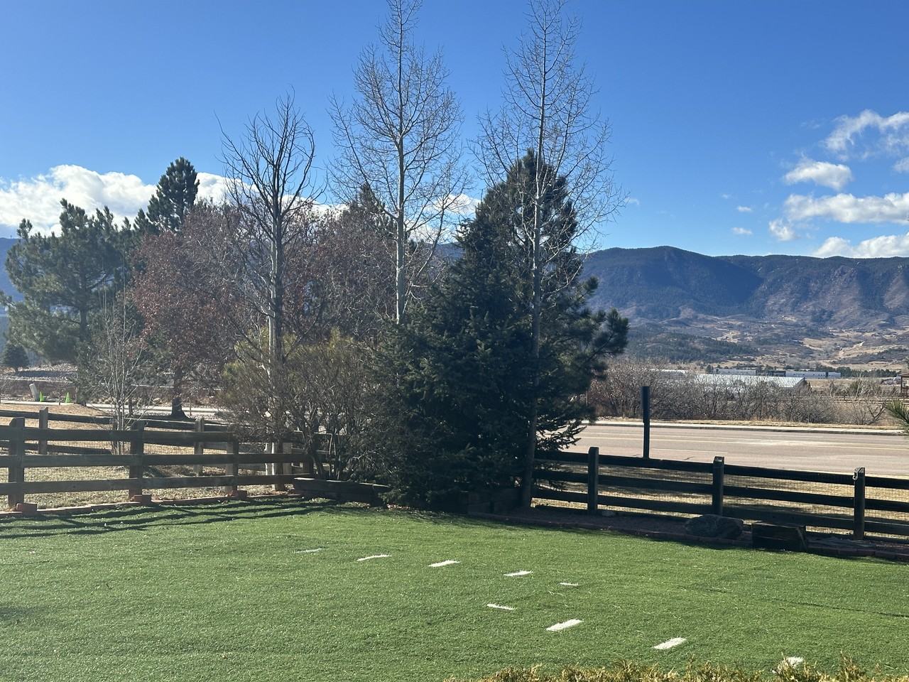 199 Misty Creek Dr - Photo 3 of 8