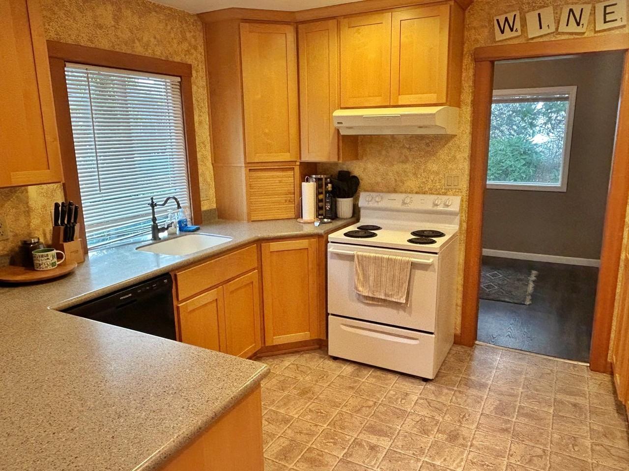 3251 Se Dune Ave - Photo 5 of 14