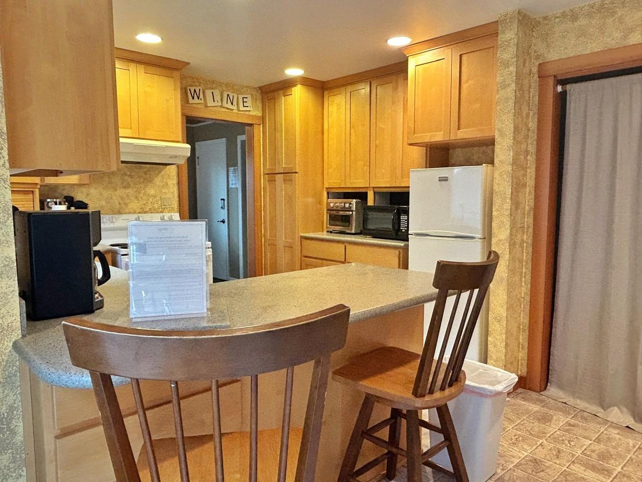 3251 Se Dune Ave - Photo 6 of 14