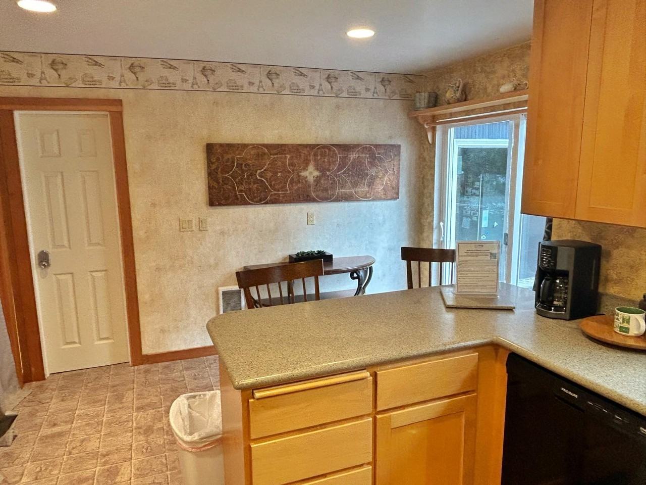 3251 Se Dune Ave - Photo 7 of 14