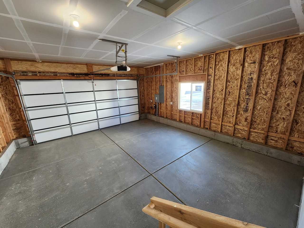 3092 Peacock Ln - Photo 7 of 16