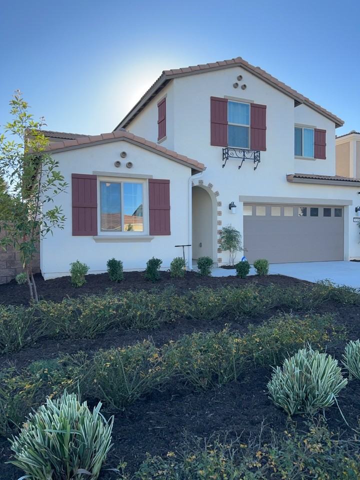 29285 Caravel Dr - Photo 2 of 47