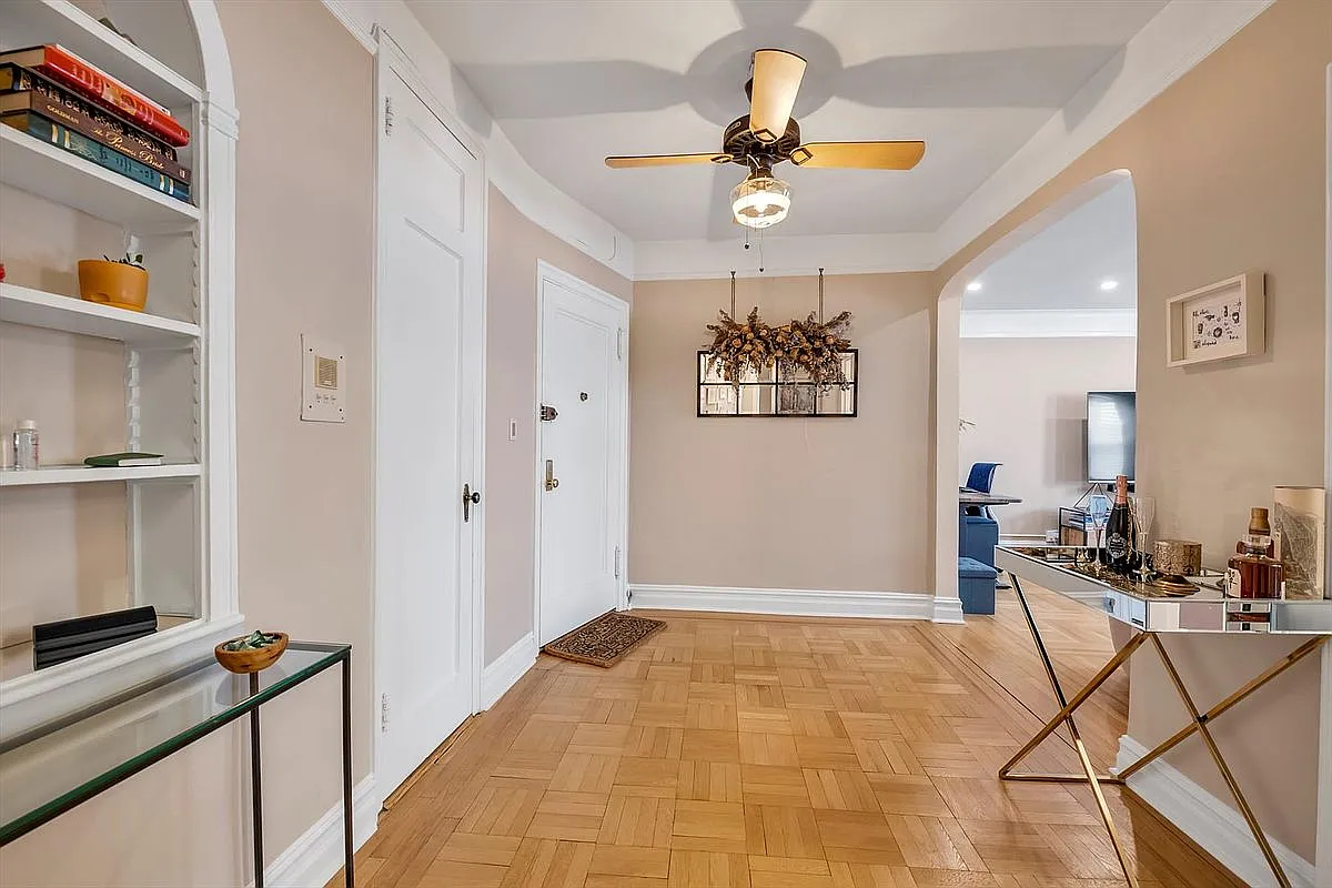 11115 75th Ave - Photo 6 of 14