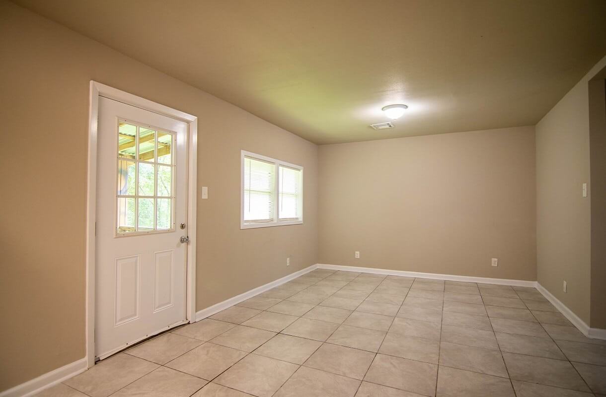 964 Theriot Rd - Photo 3 of 11