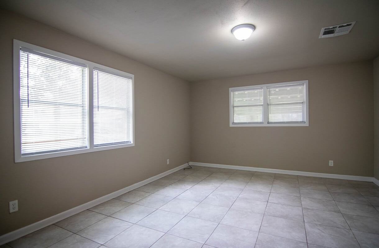 964 Theriot Rd - Photo 4 of 11