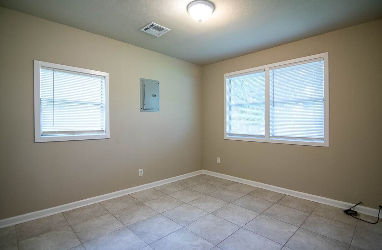 964 Theriot Rd - Photo 5 of 11