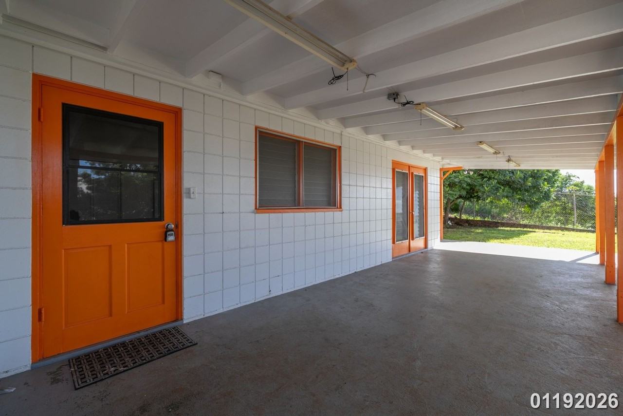 1535 Ala Amoamo St - Photo 4 of 20