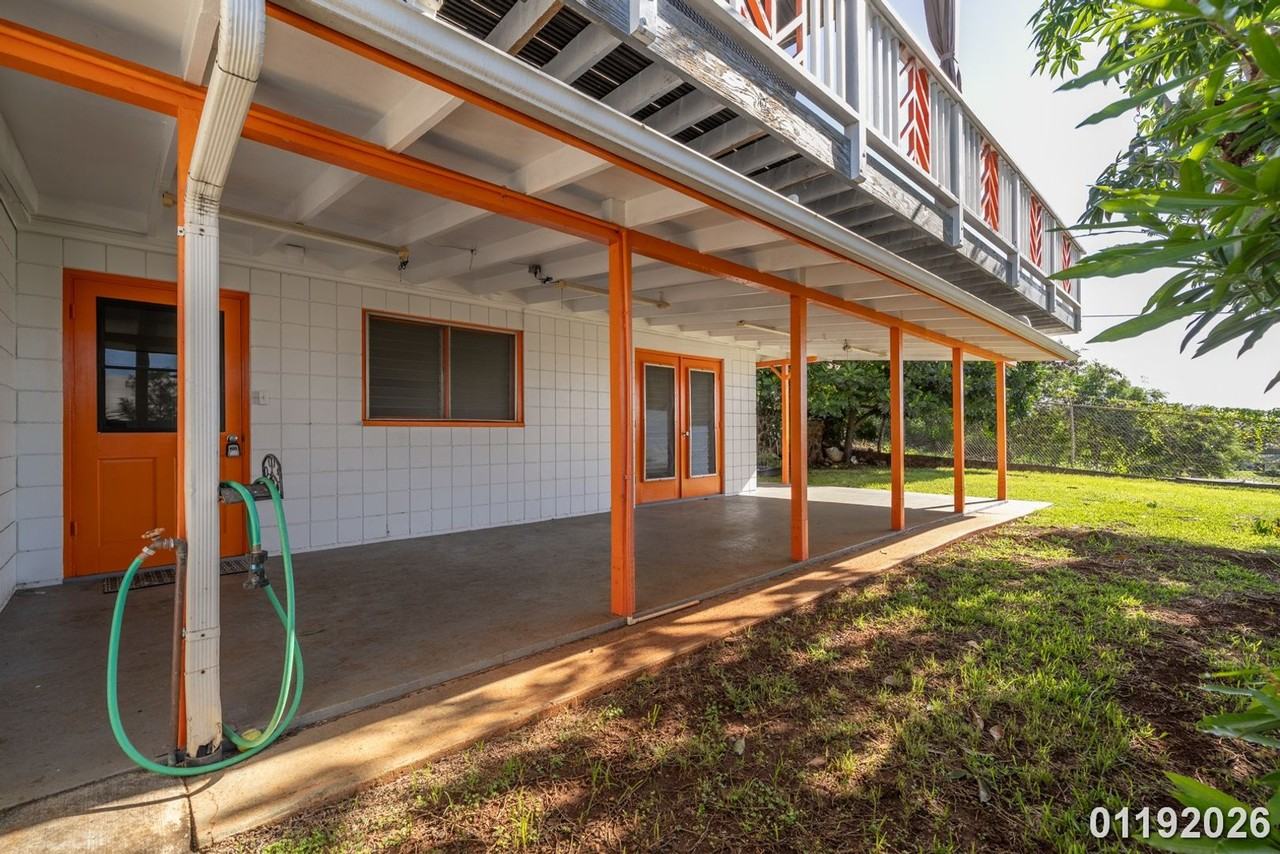 1535 Ala Amoamo St - Photo 5 of 20