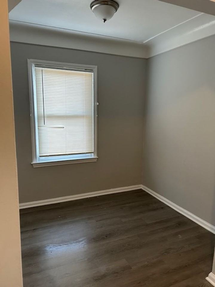 18025 Bentler St - Photo 2 of 15