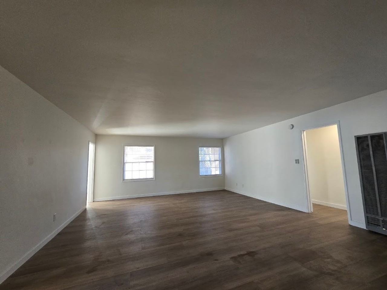 135 Terracina Way - Photo 7 of 25