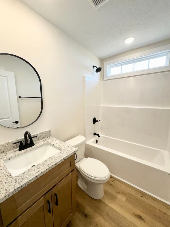 105 Charlton Ct - Photo 3 of 18