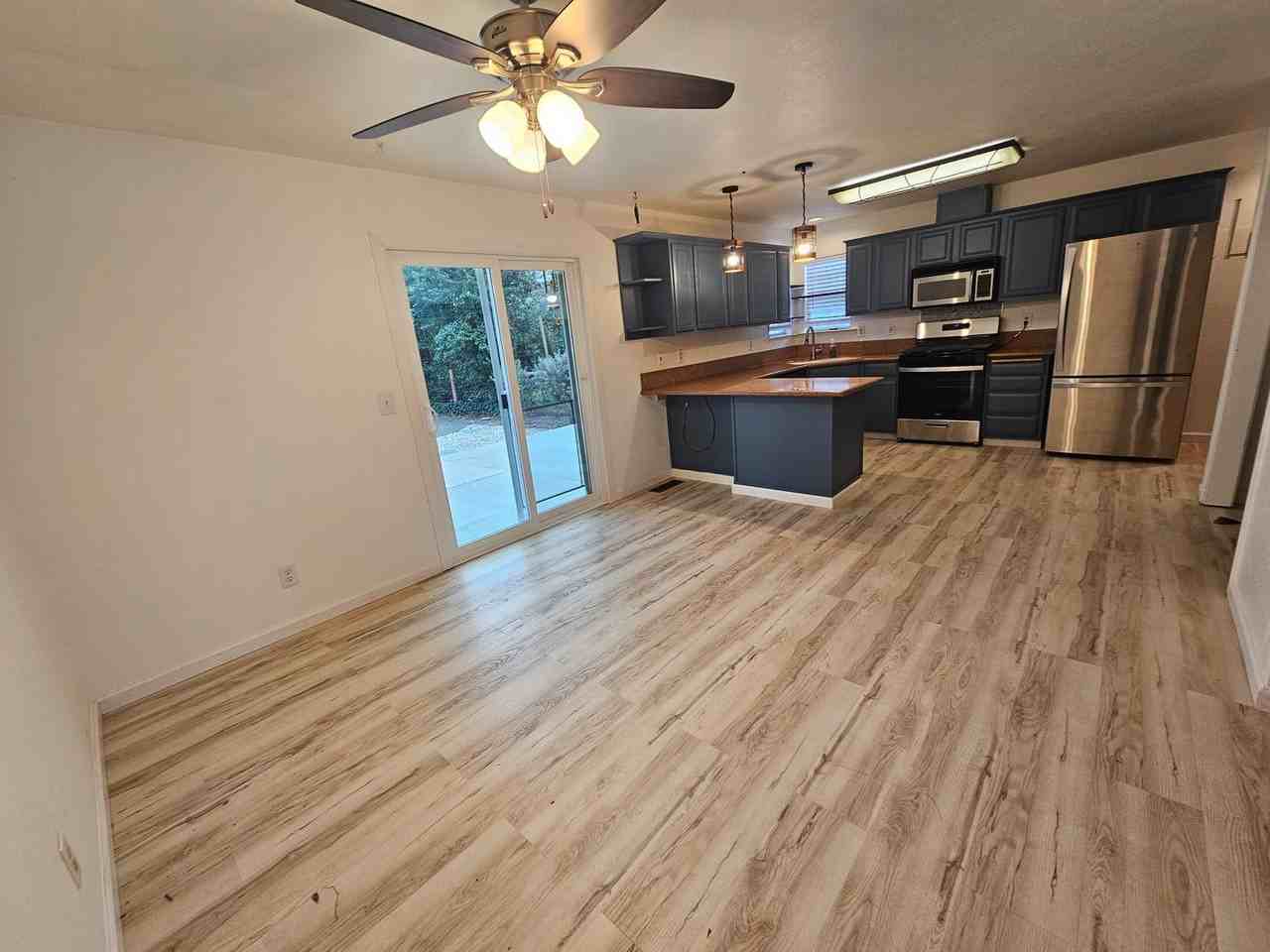 19342 Mountain Mdw S - Photo 3 of 14