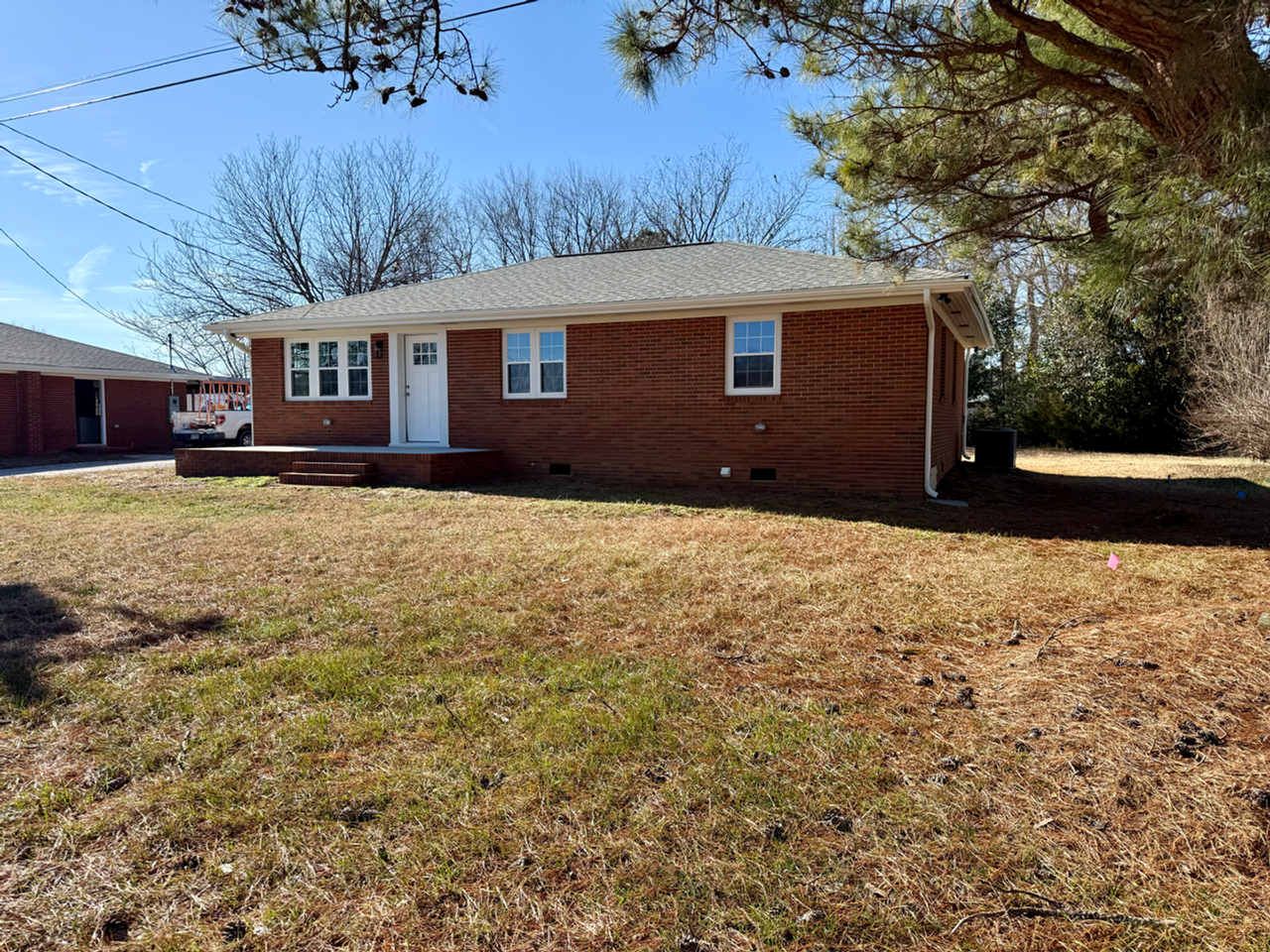 720 S Wakefield St - Photo 4 of 31