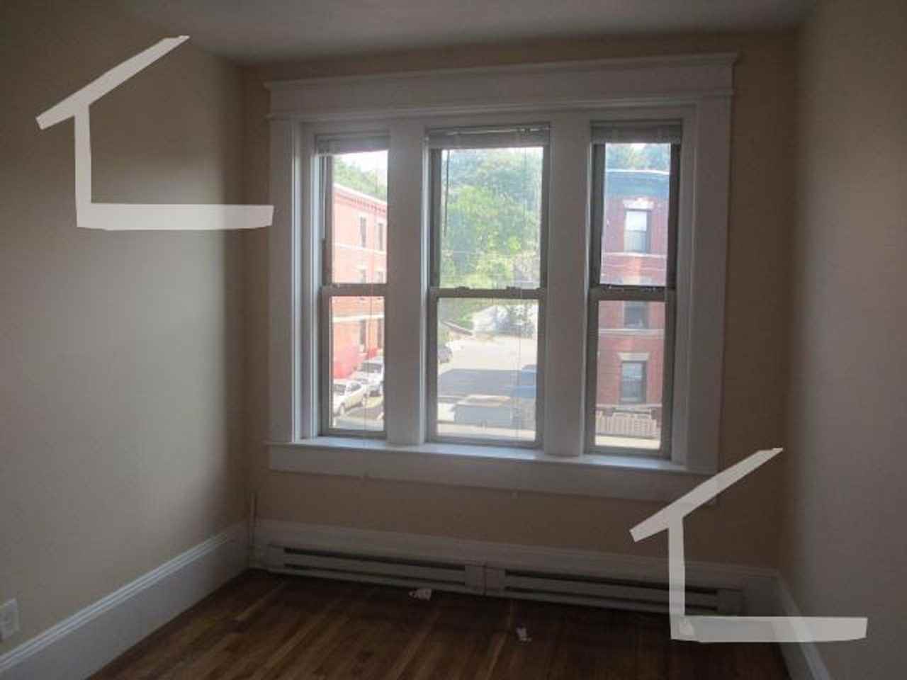 881 Huntington Ave - Photo 5 of 5