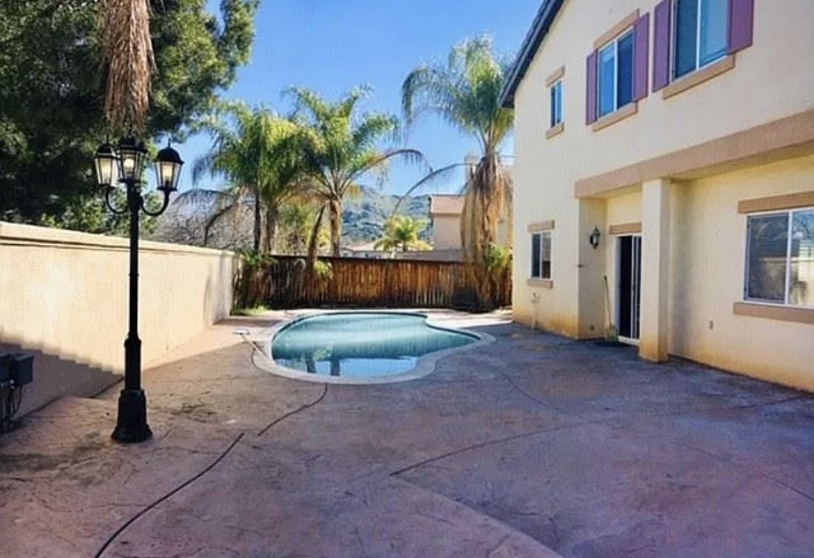 27534 Autumn Cir - Photo 2 of 8