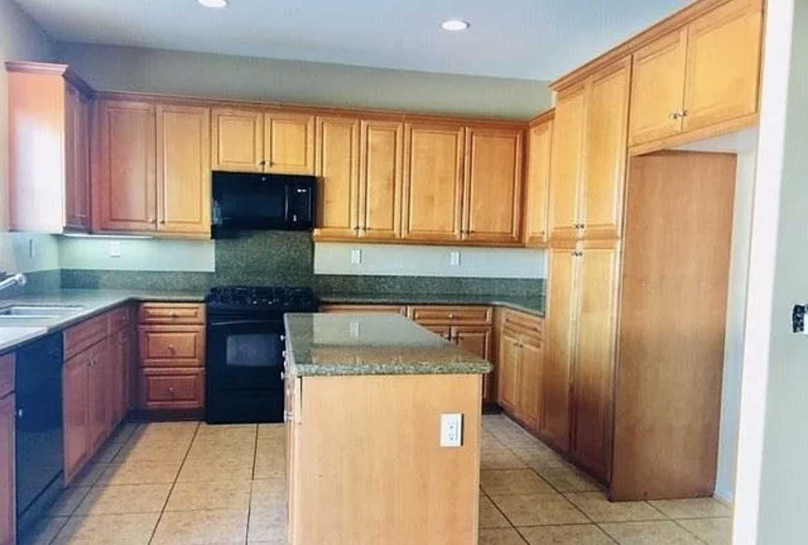 27534 Autumn Cir - Photo 5 of 8