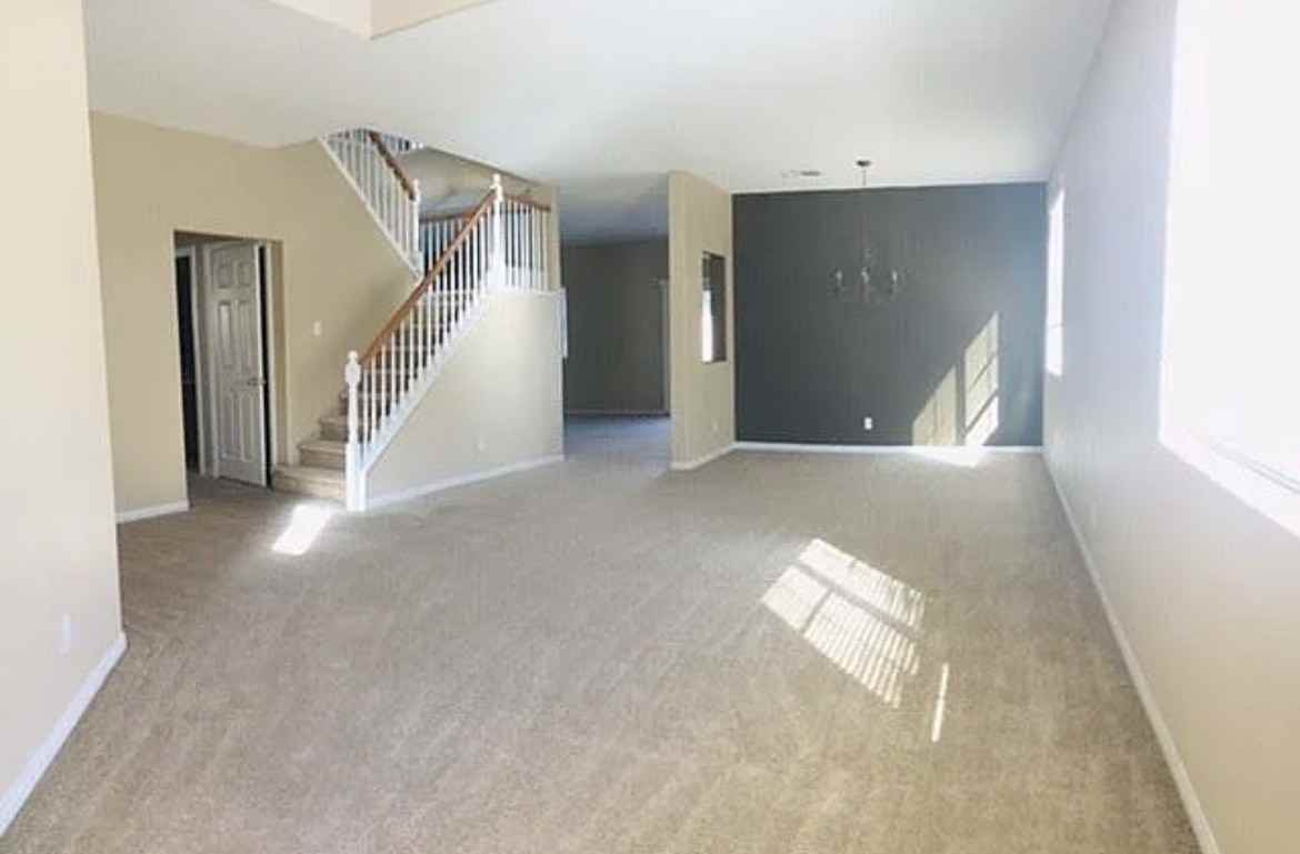 27534 Autumn Cir - Photo 3 of 8