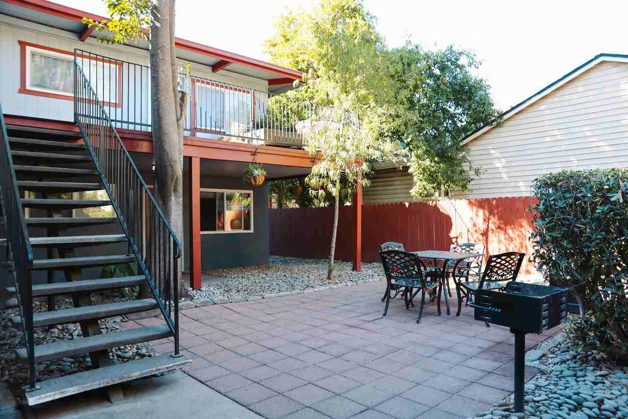 I Street Apartments - Photo 5 of 13