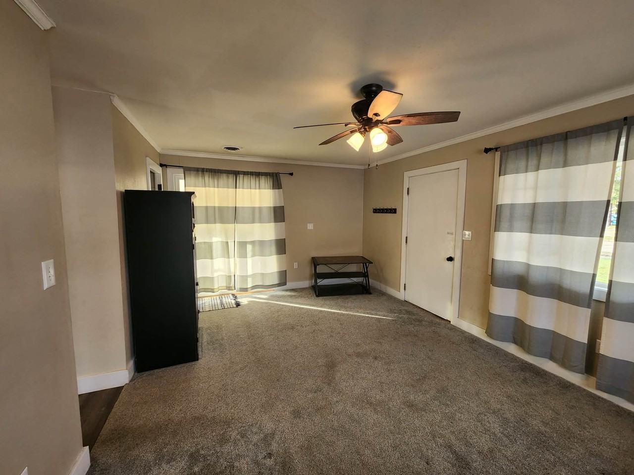 14 Bowman Ave - Photo 7 of 20