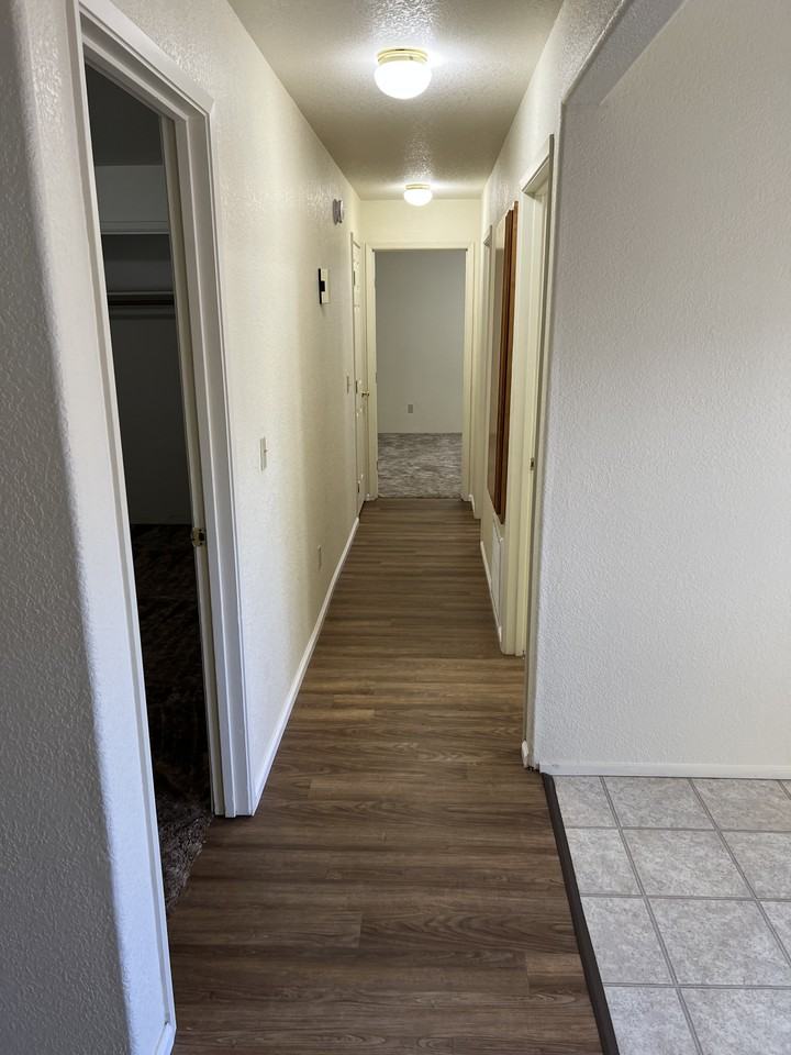 1851 Kellenbeck Ave - Photo 4 of 5