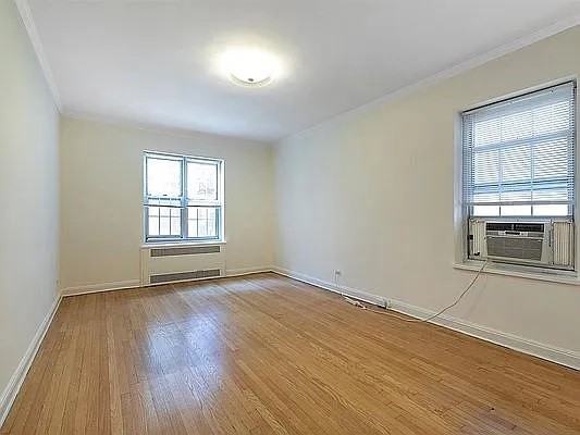 3524 78th St #B23 - Photo 4 of 8