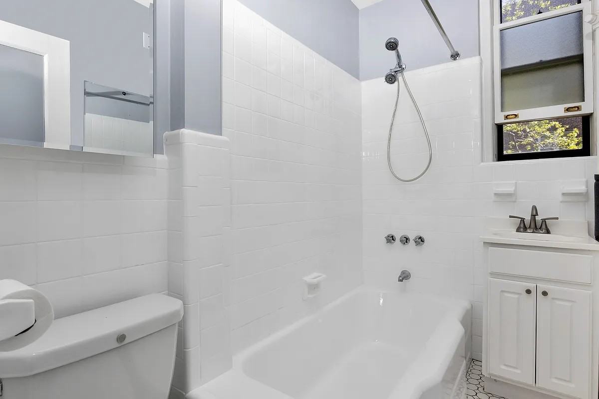 3527 80th St #33 - Photo 7 of 7
