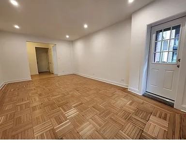 3550 78th St #1K - Photo 4 of 8