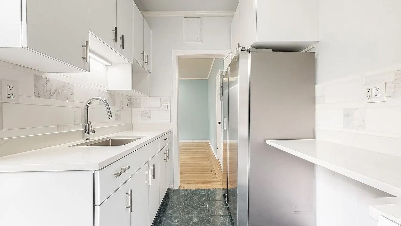 3722 85th St #31 - Photo 2 of 10