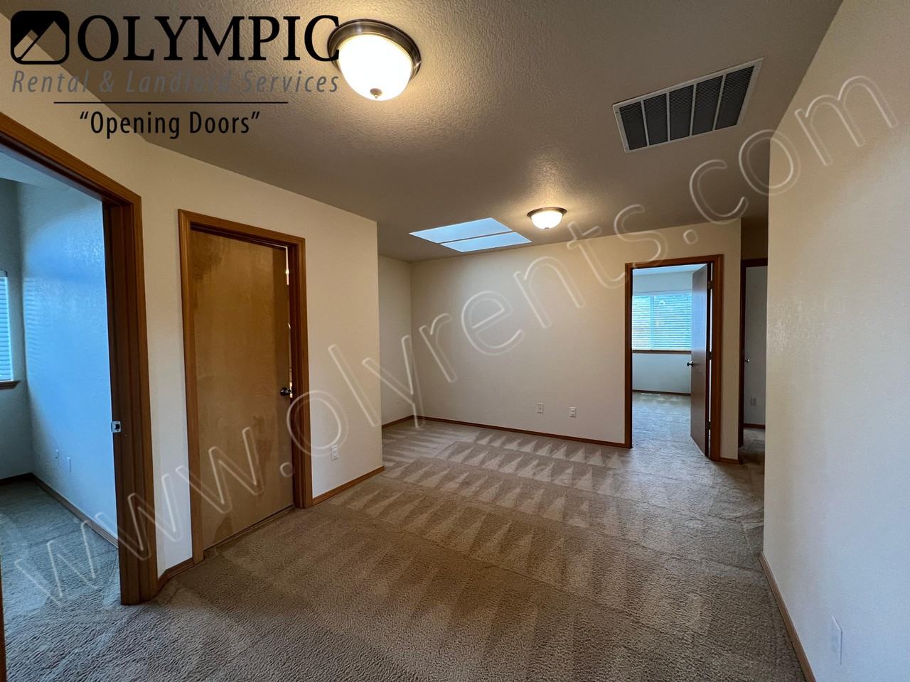 4211 Stonegate St Se - Photo 3 of 15