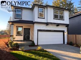 featured image of 2429 Hyde Ct Ne