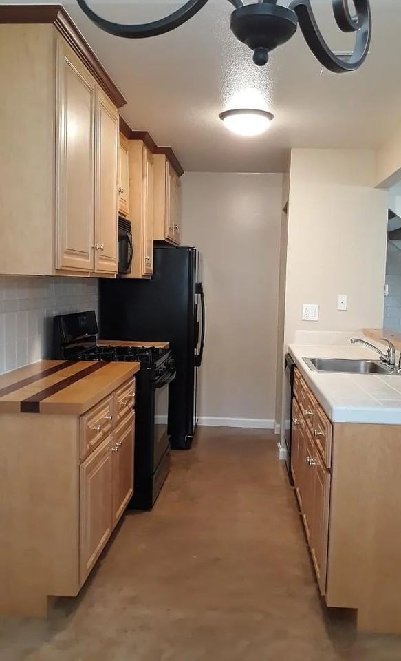 240 Breuner Dr #2 - Photo 2 of 22