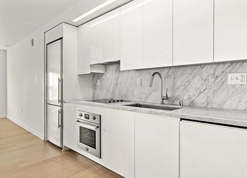 1050 S Grand Ave #1405 - Photo 2 of 11