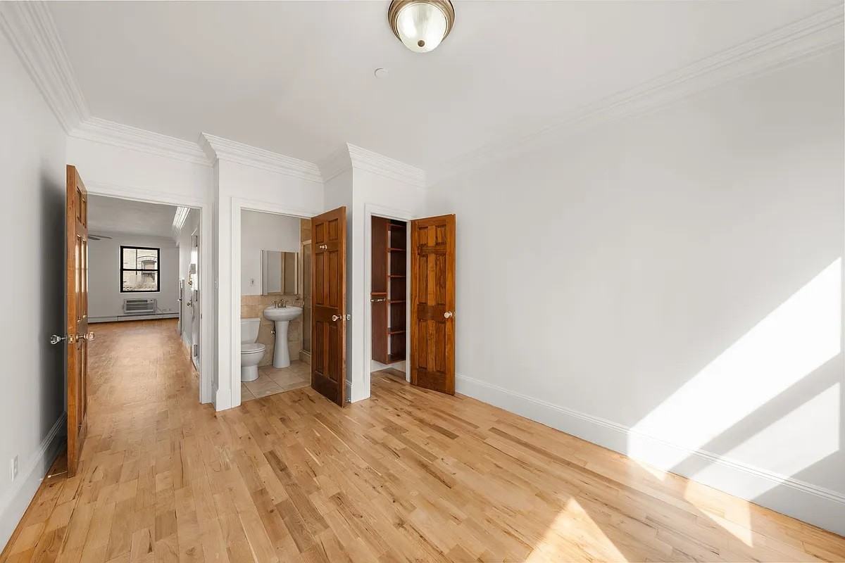 36 Russell St #20 - Photo 6 of 6