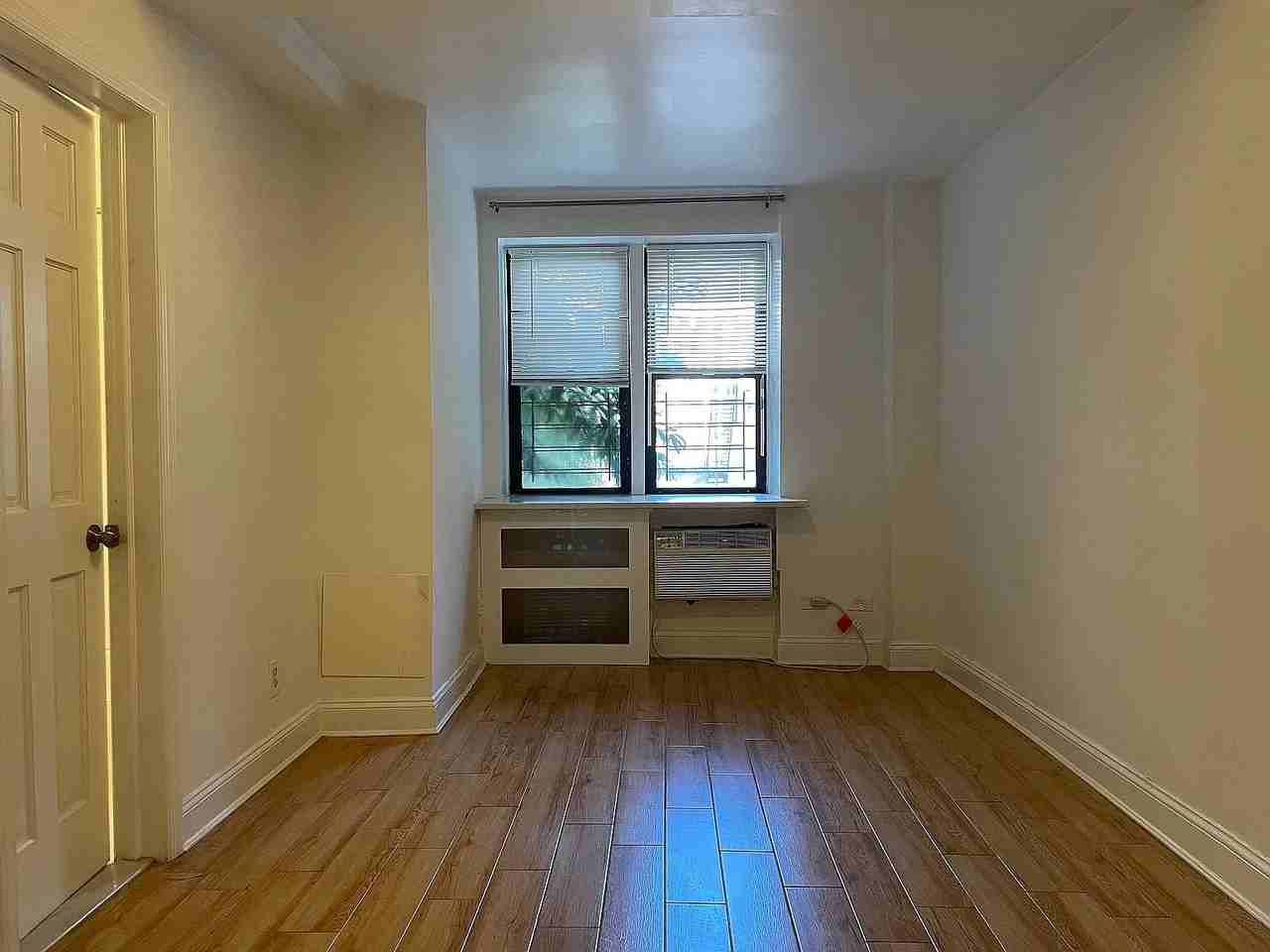 6550 Wetherole St #1T - Photo 5 of 13